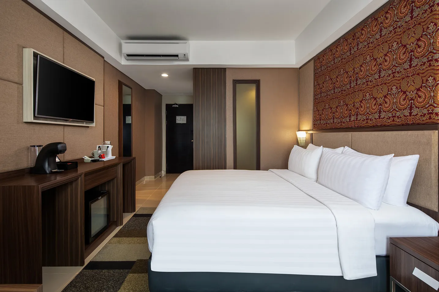 Deluxe
